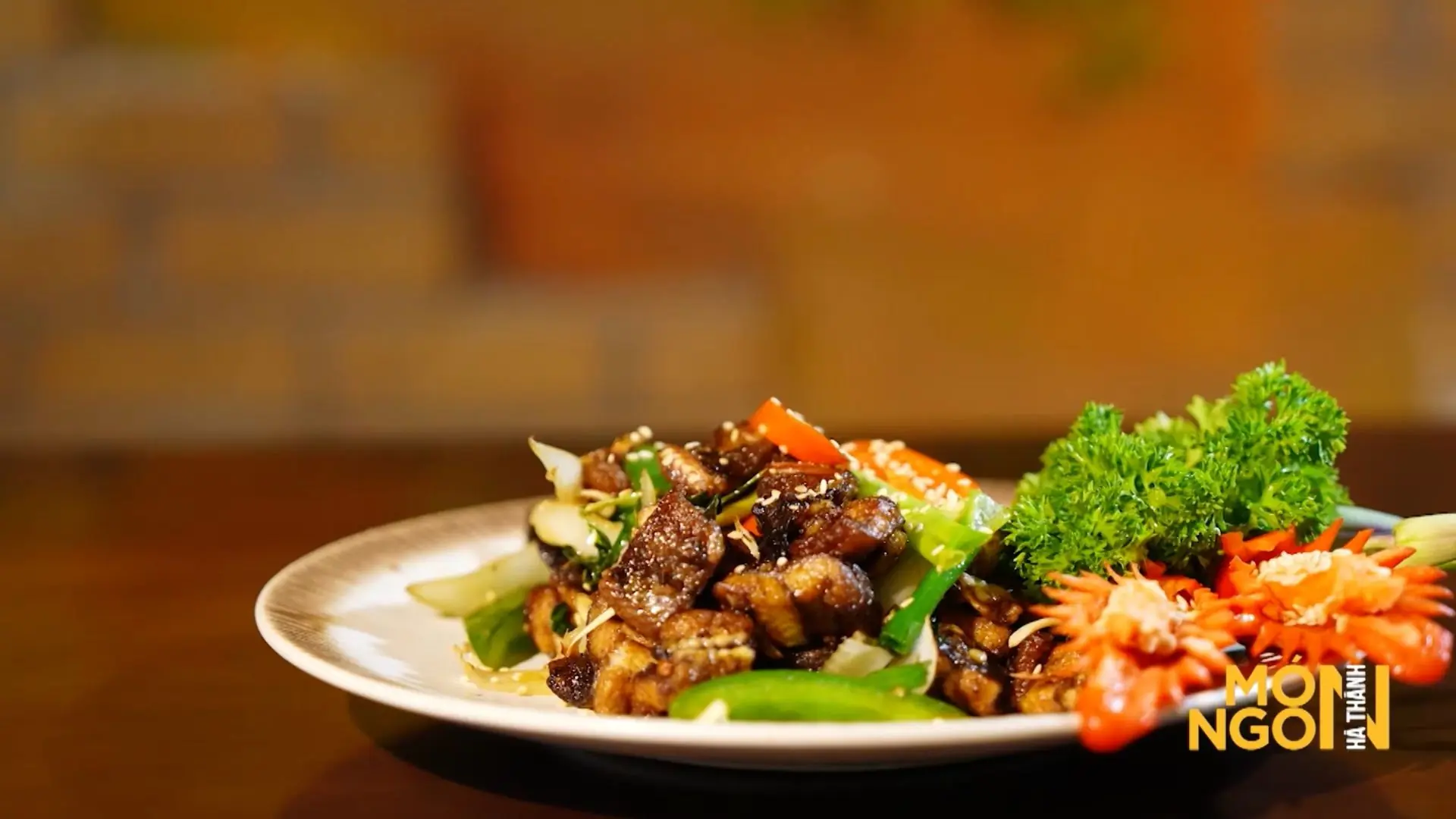 Lươn xào sả ớt | Món ngon ở Hà Thành | 20/11/2025